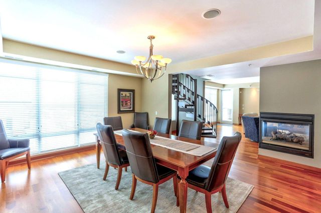 1070 Grandview Court NE 406, Columbia Heights, MN 55421