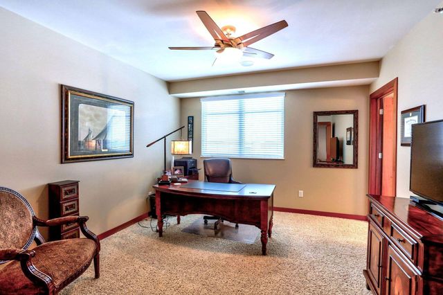 1070 Grandview Court NE 406, Columbia Heights, MN 55421