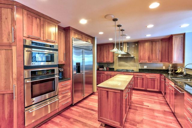 1070 Grandview Court NE 406, Columbia Heights, MN 55421
