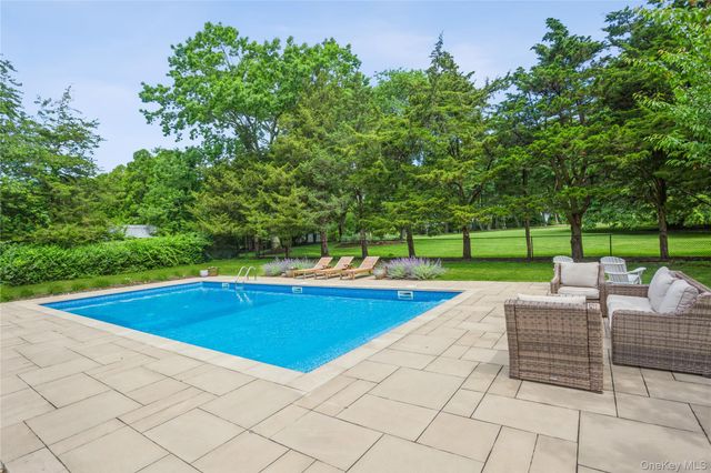 215 Northfield Lane, Southold, NY 11971