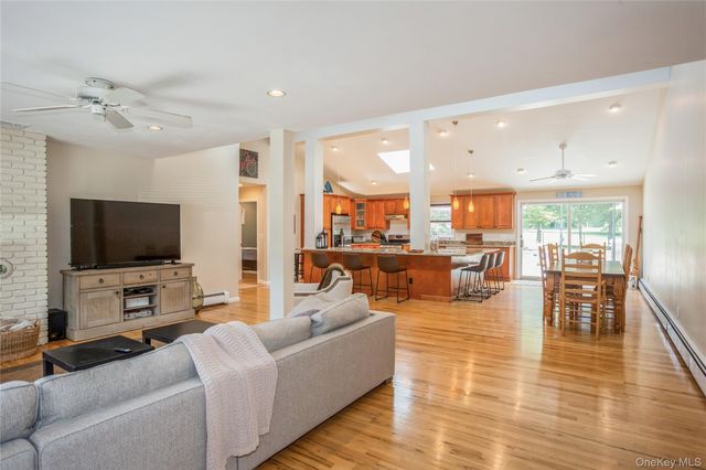 215 Northfield Lane, Southold, NY 11971