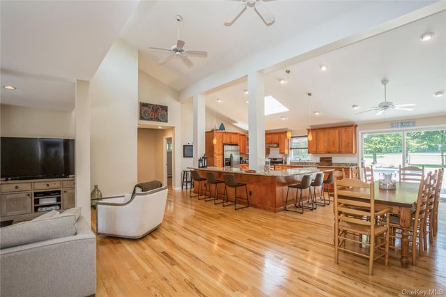 215 Northfield Lane, Southold, NY 11971