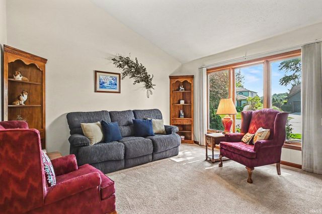 3815 Bent Oak Trail, Elkhart, IN 46517