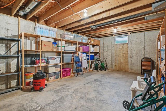 3815 Bent Oak Trail, Elkhart, IN 46517
