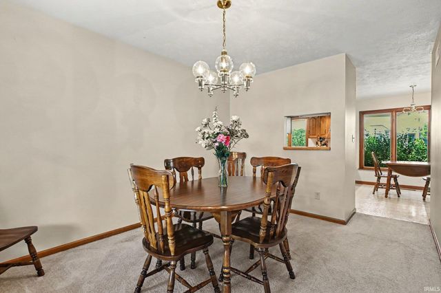 3815 Bent Oak Trail, Elkhart, IN 46517