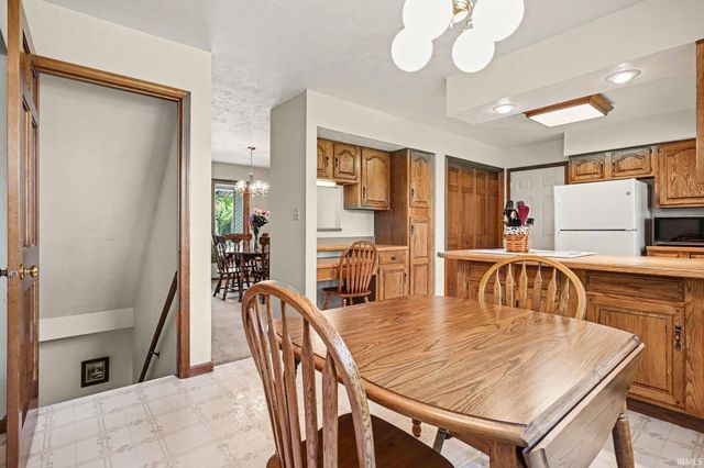 3815 Bent Oak Trail, Elkhart, IN 46517