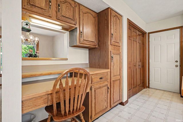 3815 Bent Oak Trail, Elkhart, IN 46517