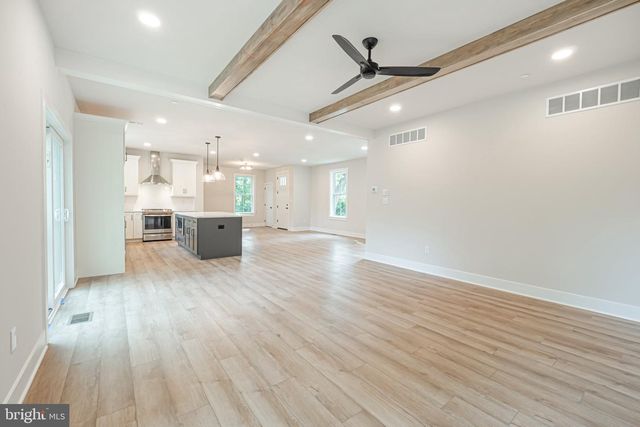 518 E SOUTH ST, Kennett Square, PA 19348