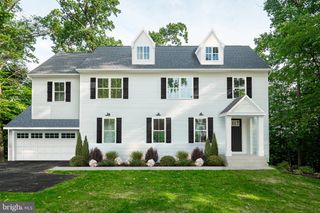518 E SOUTH ST, Kennett Square, PA 19348