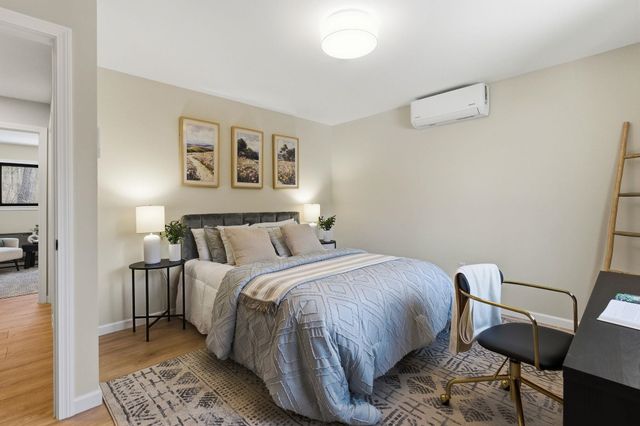 189 Coburn Woods Drive, Nashua, NH 03063