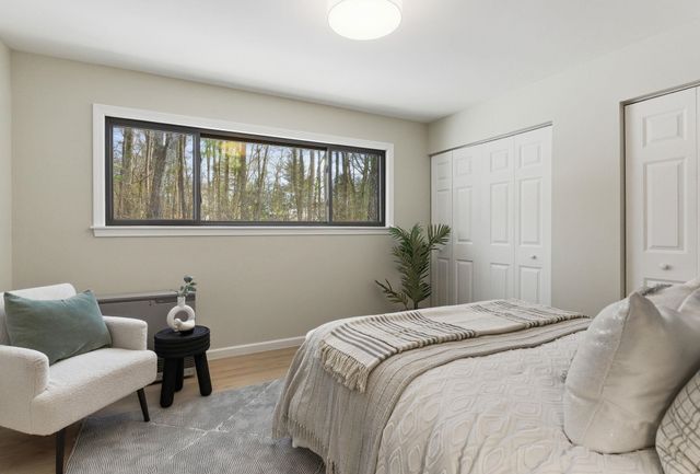 189 Coburn Woods Drive, Nashua, NH 03063