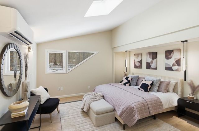 189 Coburn Woods Drive, Nashua, NH 03063