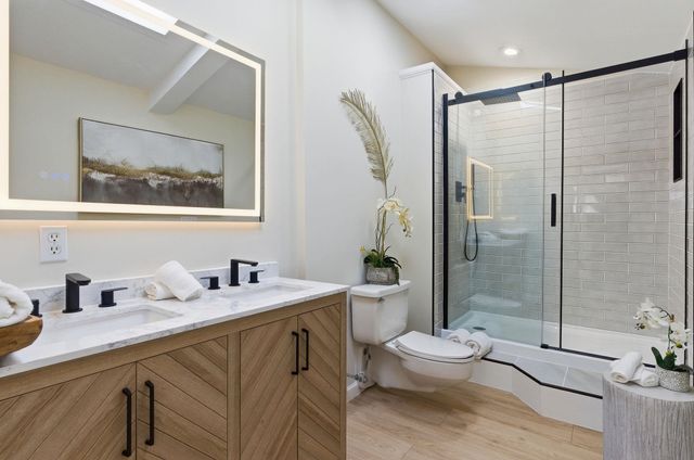 189 Coburn Woods Drive, Nashua, NH 03063