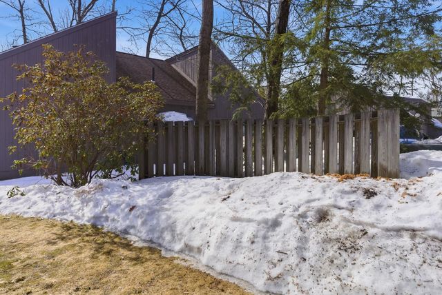 189 Coburn Woods Drive, Nashua, NH 03063