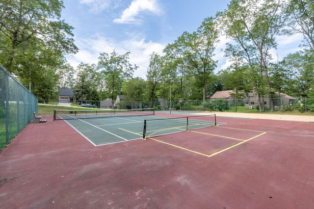 189 Coburn Woods Drive, Nashua, NH 03063