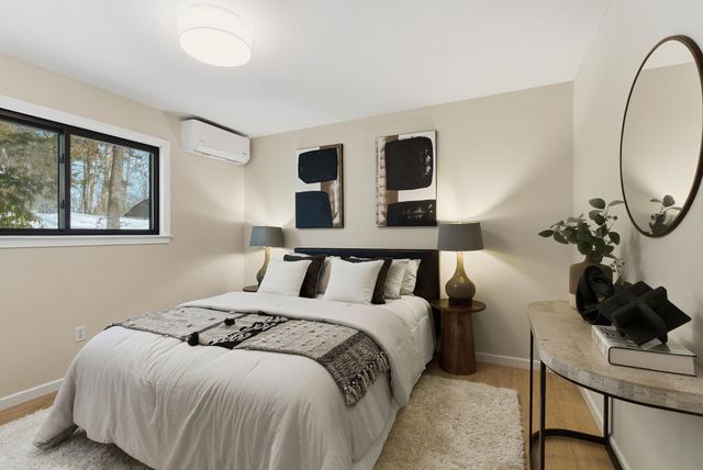 189 Coburn Woods Drive, Nashua, NH 03063