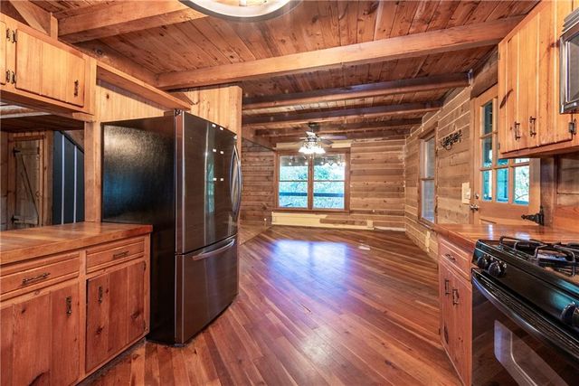 168 Burnt Mountain Cove Road, Jasper, GA 30143