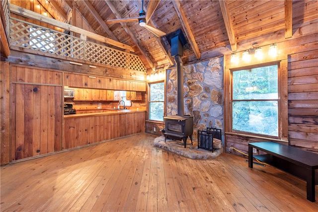 168 Burnt Mountain Cove Road, Jasper, GA 30143