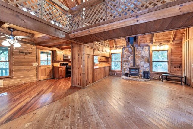 168 Burnt Mountain Cove Road, Jasper, GA 30143