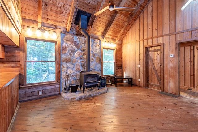 168 Burnt Mountain Cove Road, Jasper, GA 30143