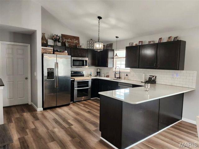 210 Creekwood Boulevard, Troy, MO 63379