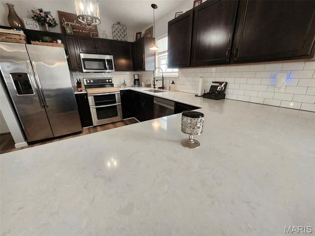210 Creekwood Boulevard, Troy, MO 63379