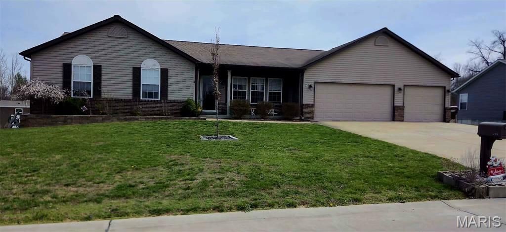 210 Creekwood Boulevard, Troy, MO 63379