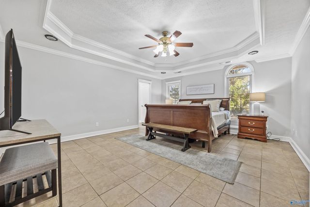 53 Slaten Drive, Hartselle, AL 35640