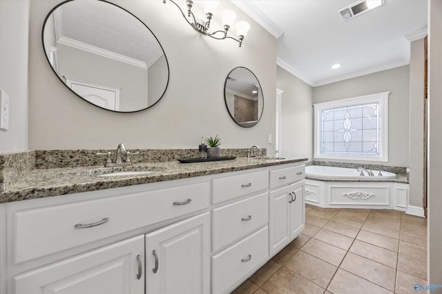 53 Slaten Drive, Hartselle, AL 35640