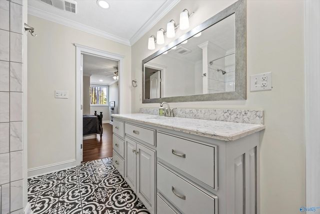 53 Slaten Drive, Hartselle, AL 35640