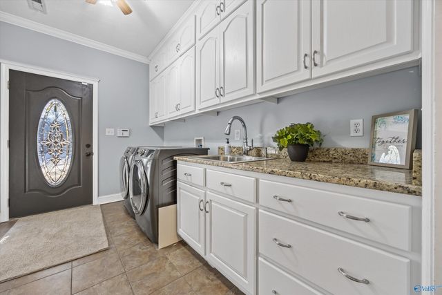 53 Slaten Drive, Hartselle, AL 35640