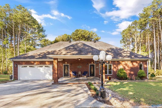 53 Slaten Drive, Hartselle, AL 35640