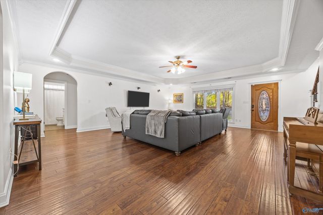 53 Slaten Drive, Hartselle, AL 35640