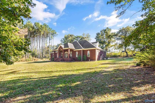 53 Slaten Drive, Hartselle, AL 35640
