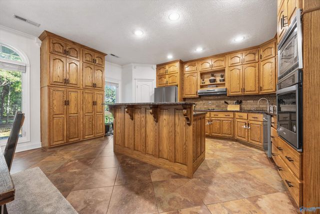 53 Slaten Drive, Hartselle, AL 35640