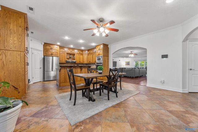 53 Slaten Drive, Hartselle, AL 35640