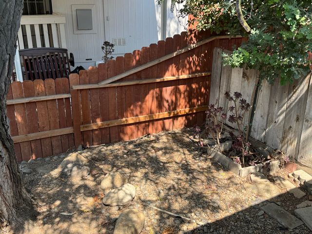 2400 W Midvalley Avenue O6, Visalia, CA 93277