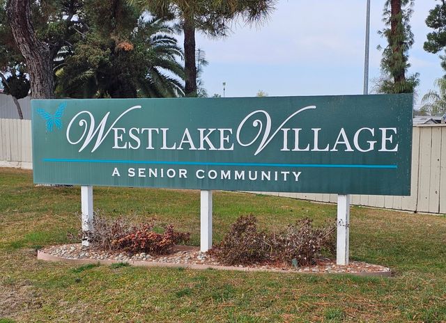 2400 W Midvalley Avenue O6, Visalia, CA 93277