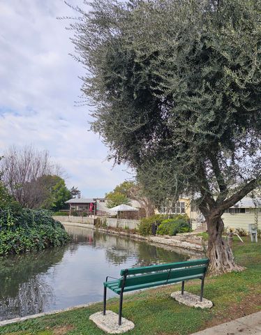 2400 W Midvalley Avenue O6, Visalia, CA 93277