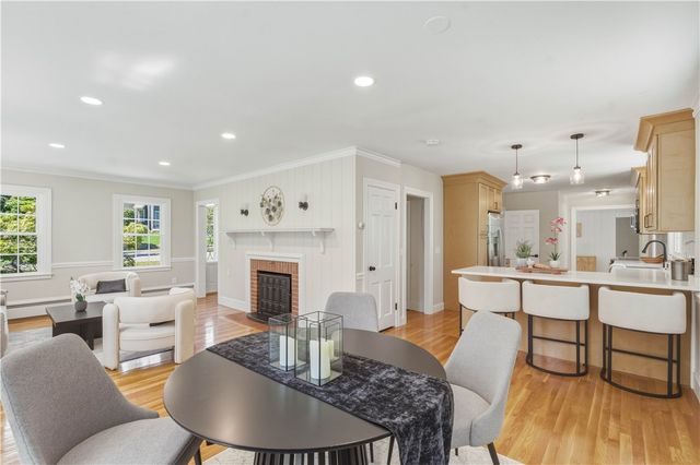 3 Sundale Road, Cranston, RI 02921