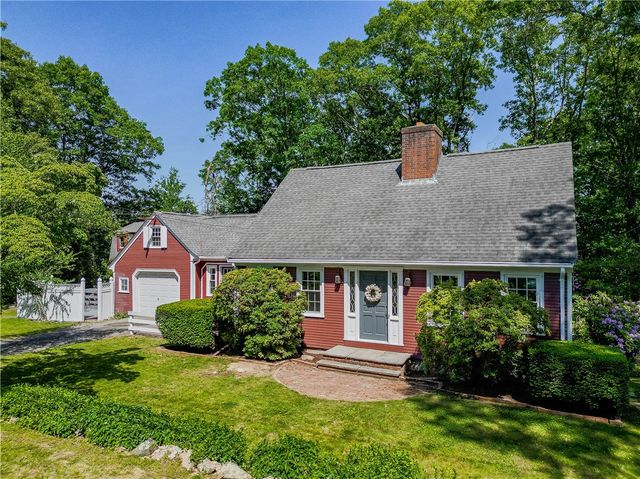 3 Sundale Road, Cranston, RI 02921