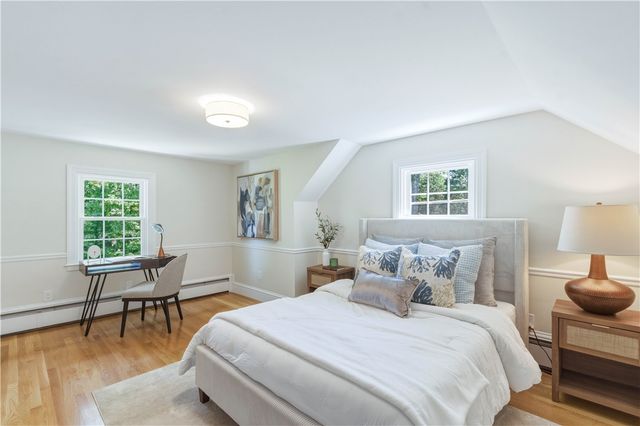 3 Sundale Road, Cranston, RI 02921