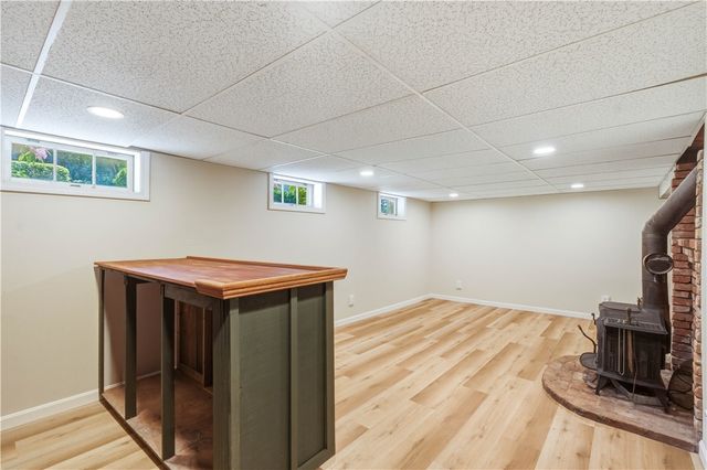 3 Sundale Road, Cranston, RI 02921