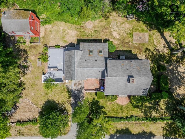 3 Sundale Road, Cranston, RI 02921