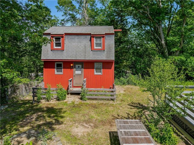 3 Sundale Road, Cranston, RI 02921