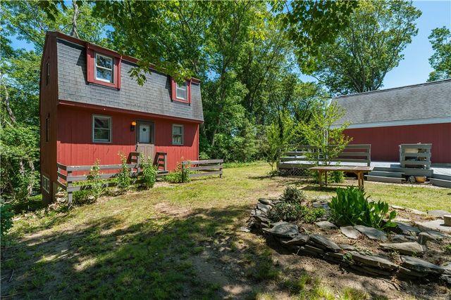 3 Sundale Road, Cranston, RI 02921