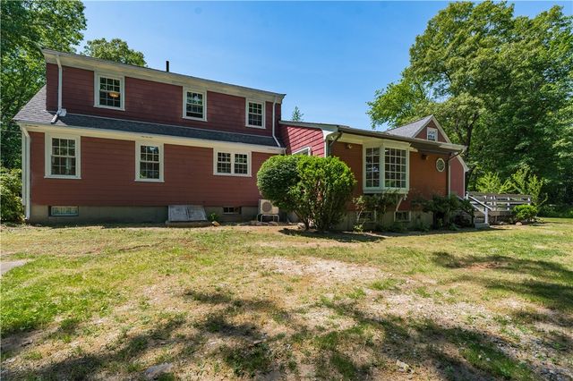 3 Sundale Road, Cranston, RI 02921