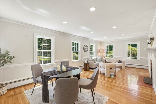3 Sundale Road, Cranston, RI 02921