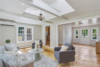3 Sundale Road, Cranston, RI 02921