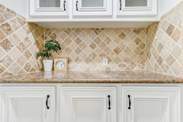 402 Avenue H, South Houston, TX 77587